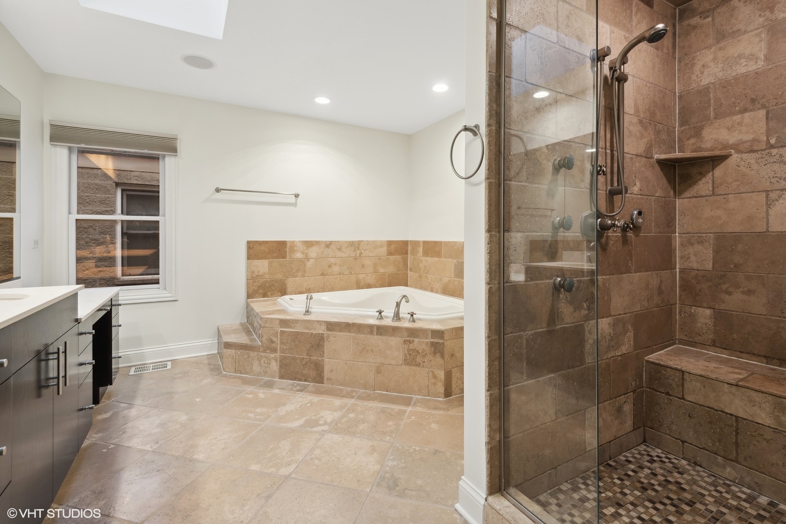 1225 N Paulina Street Unit: 3S