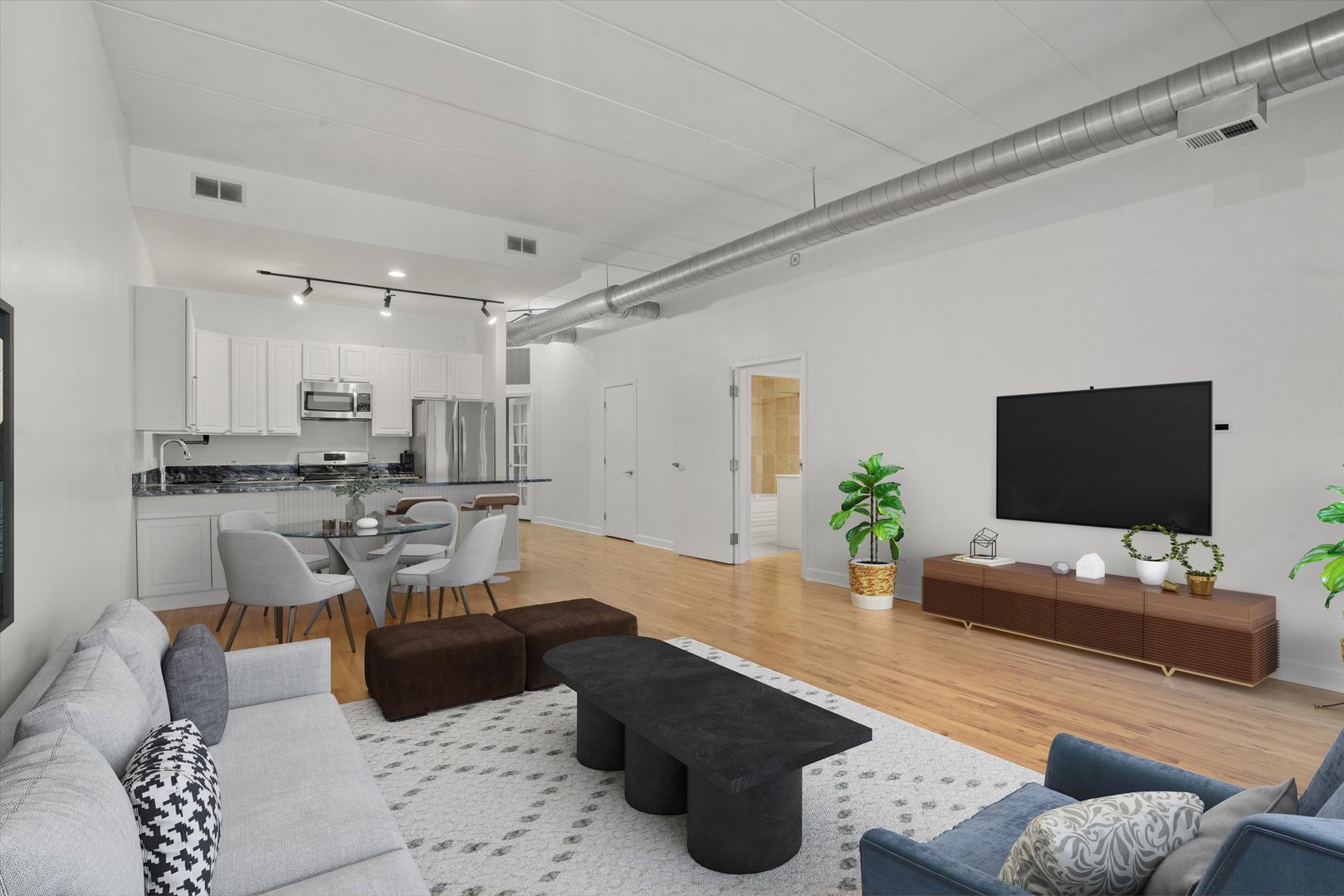 936 W MADISON Street Unit: 3B