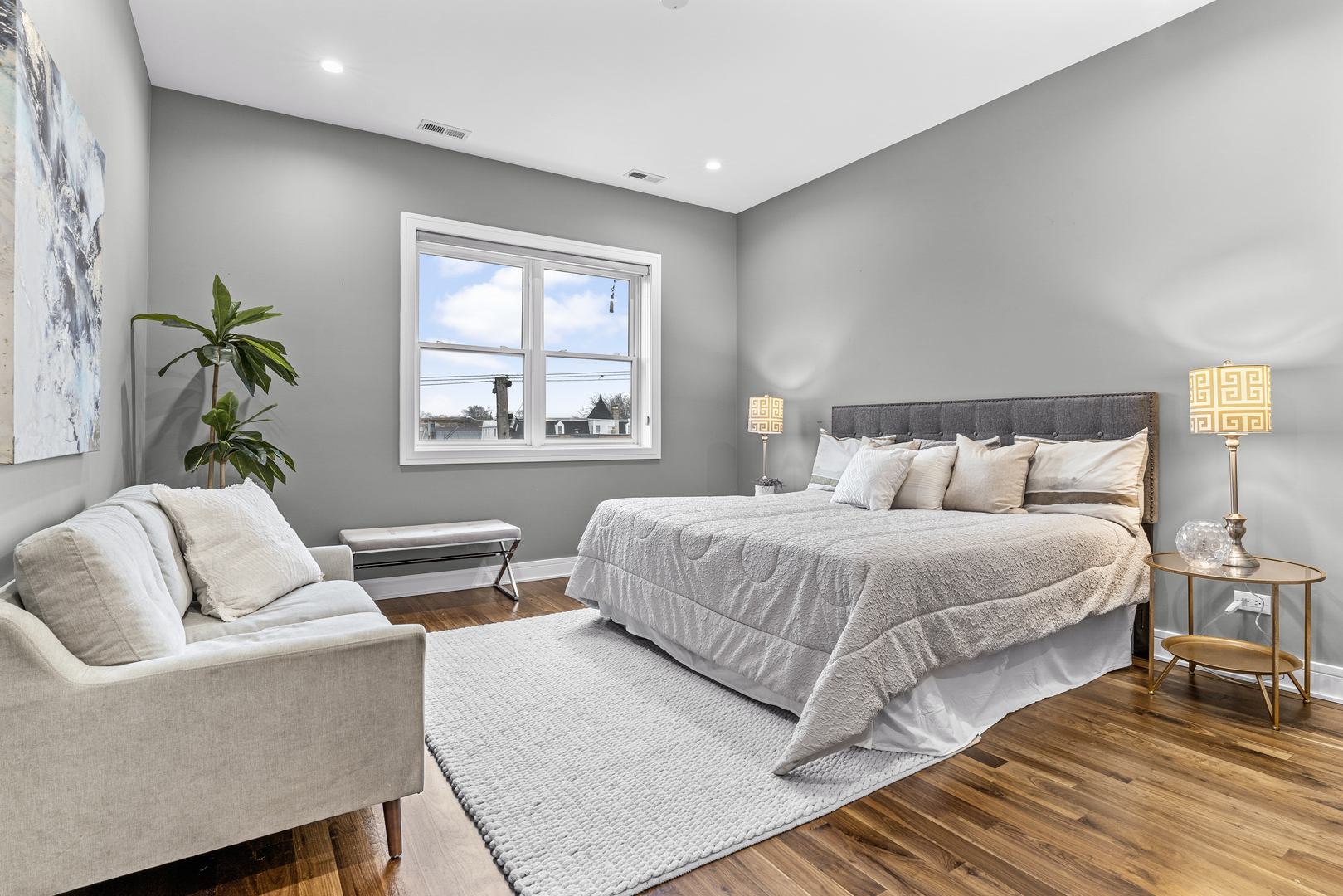 2618 W Fullerton Avenue Unit: 3D