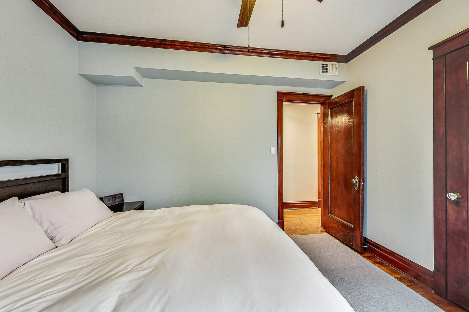 817 W George Street Unit: 3W