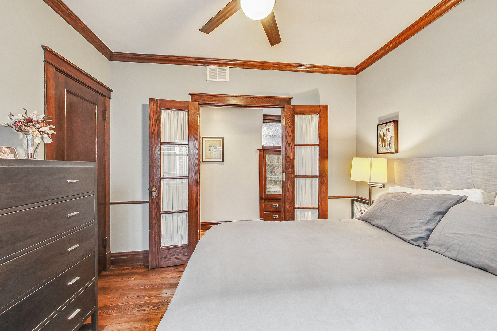 817 W George Street Unit: 3W