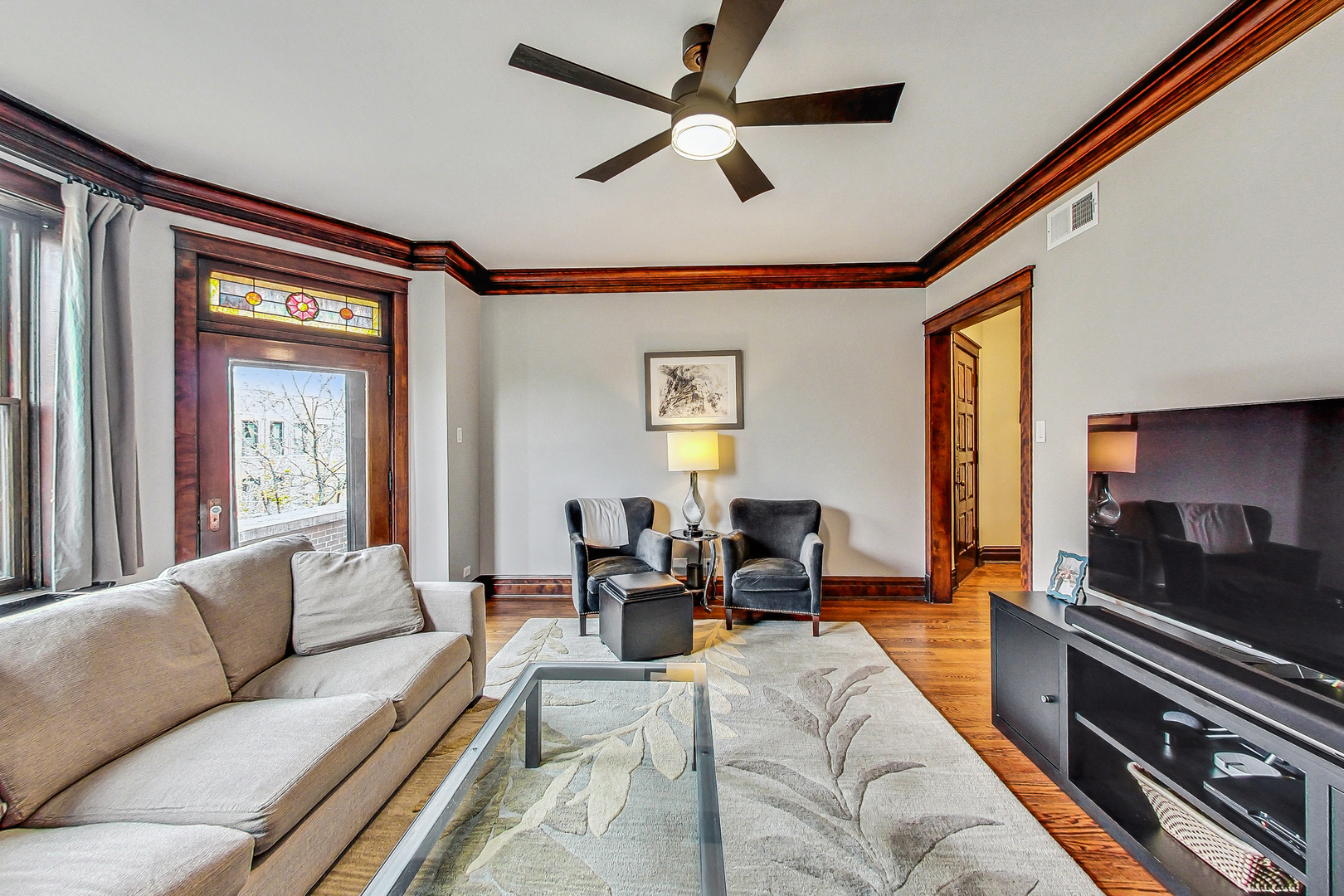 817 W George Street Unit: 3W