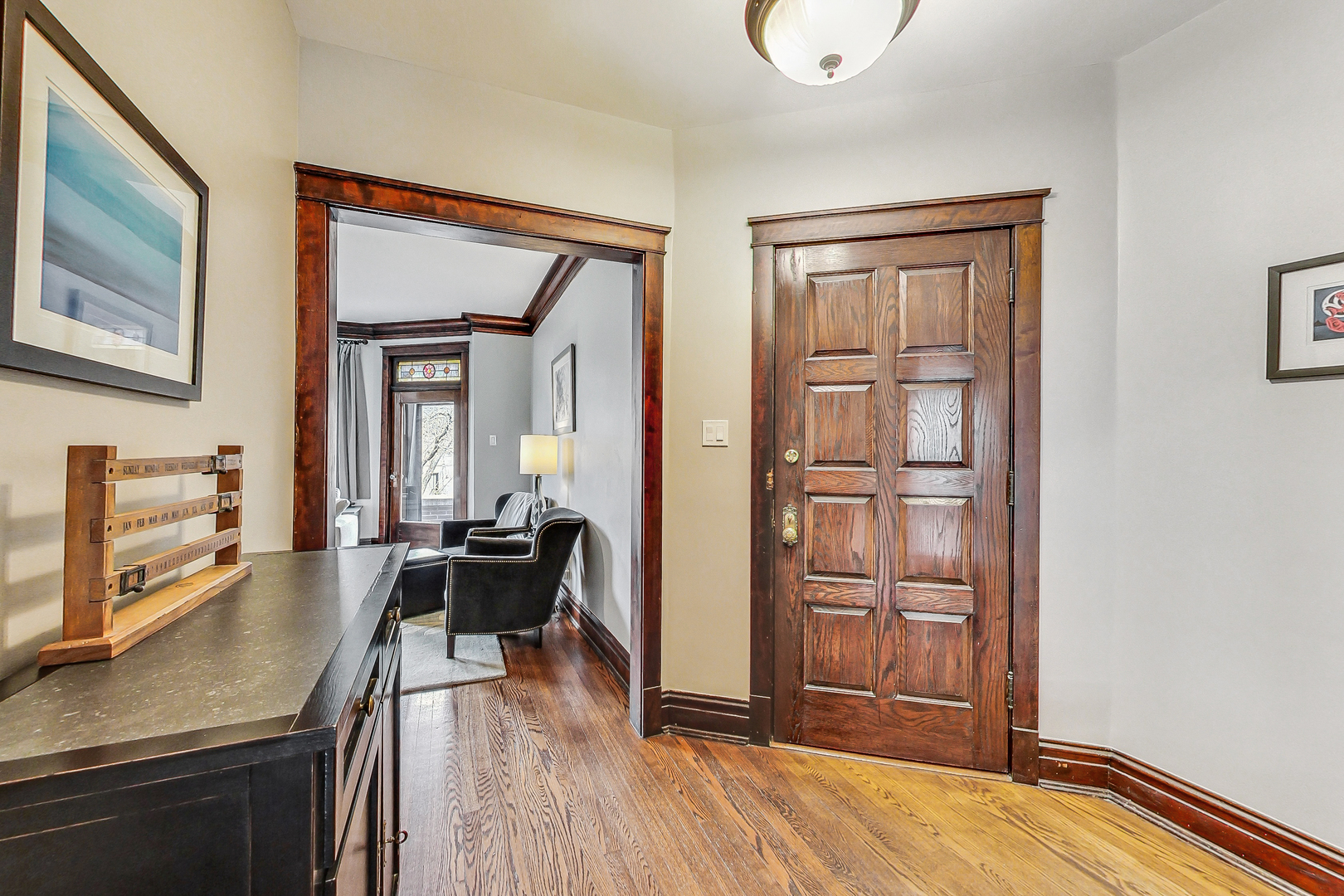 817 W George Street Unit: 3W