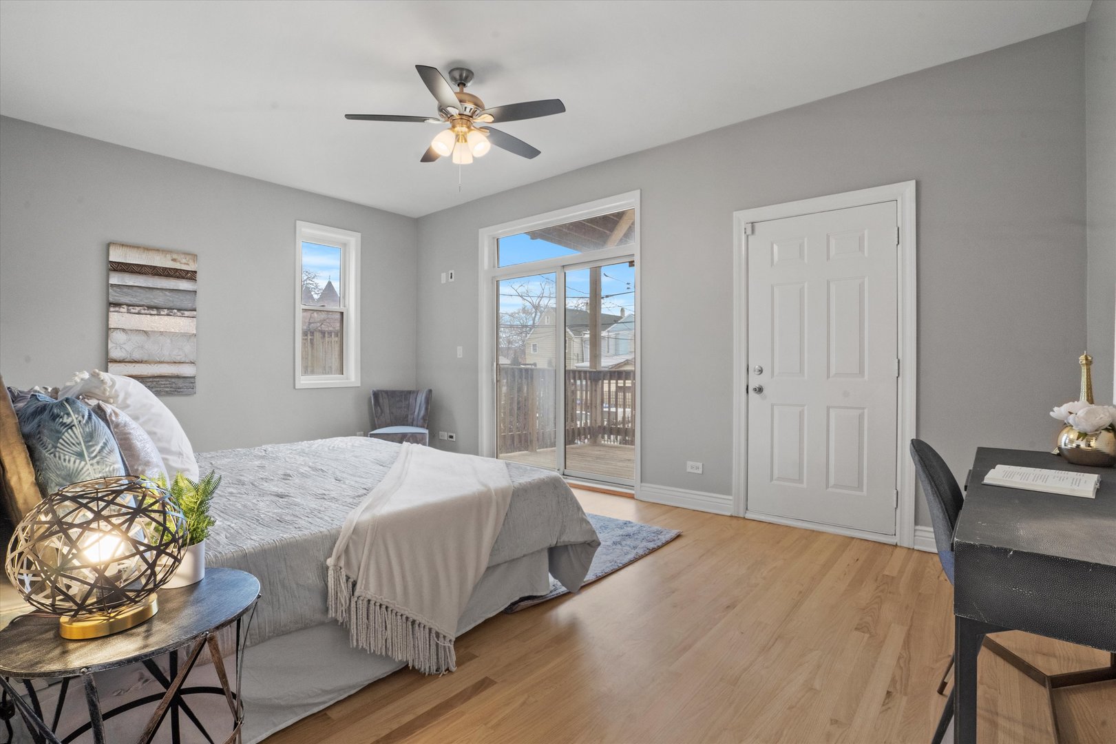 819 N Bishop Street Unit: 1