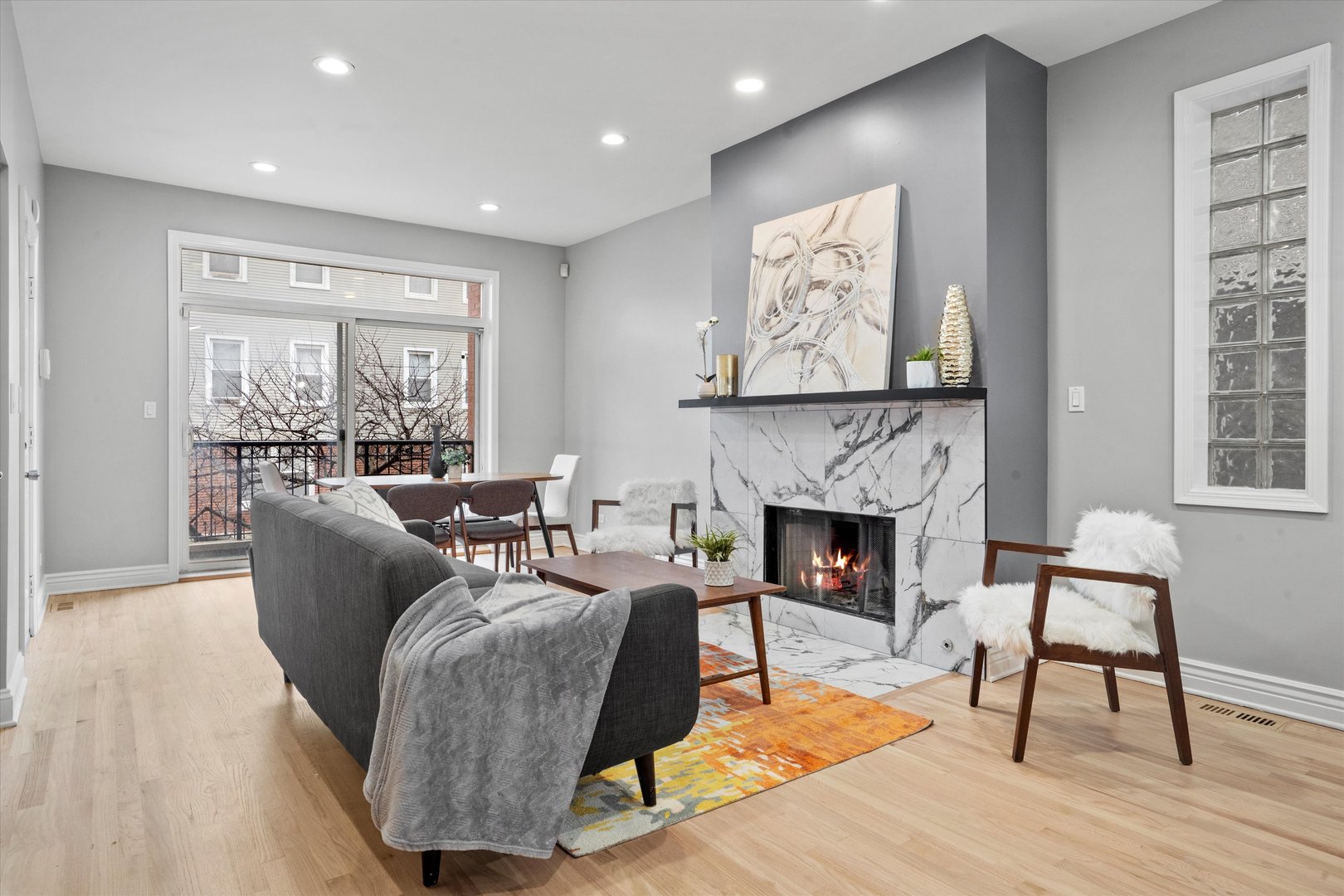 819 N Bishop Street Unit: 1