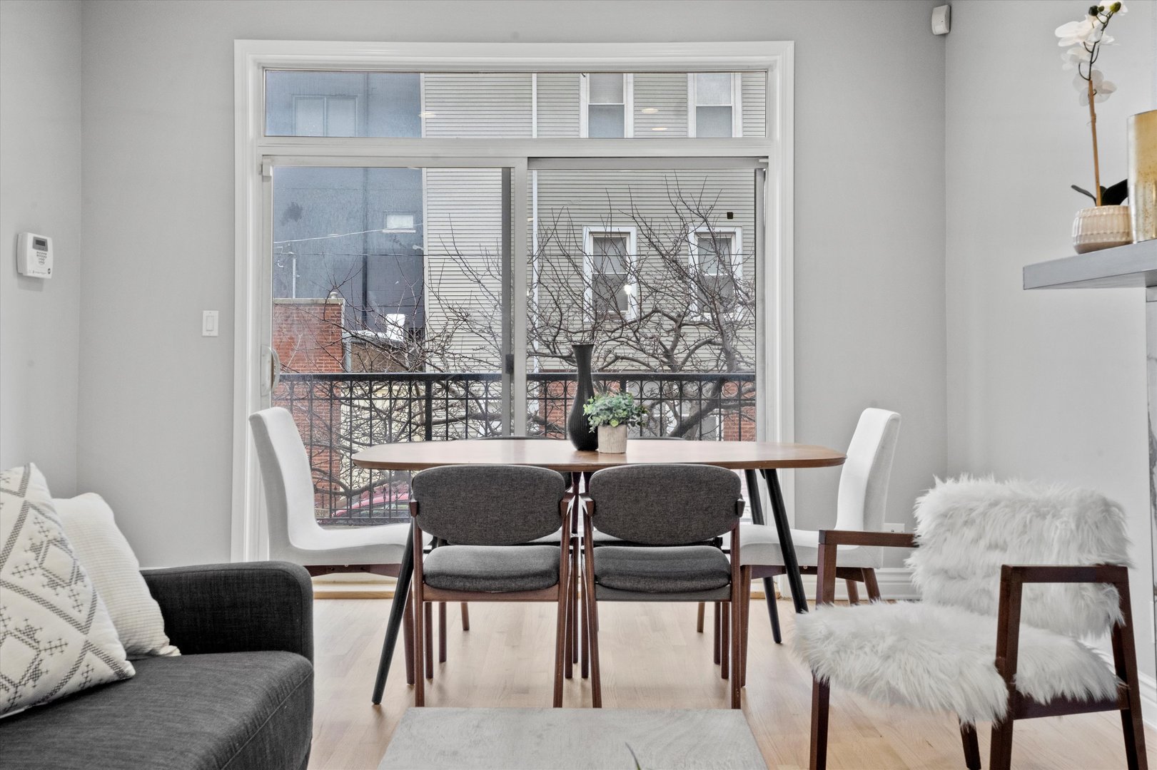819 N Bishop Street Unit: 1
