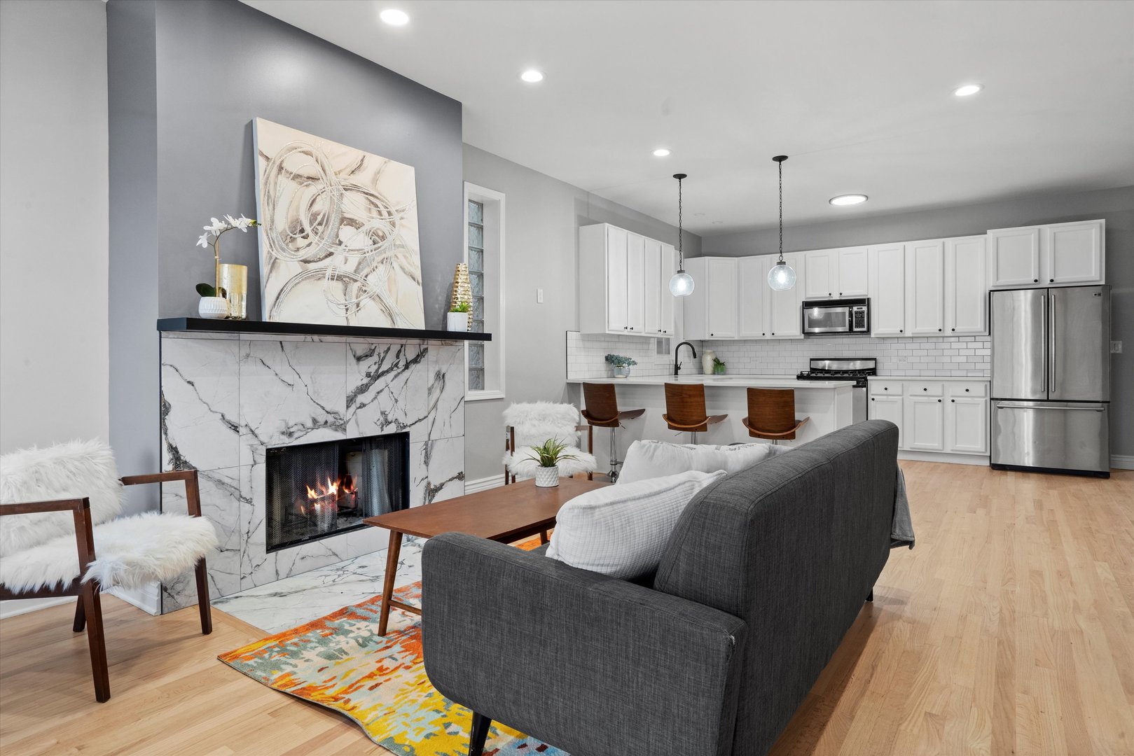819 N Bishop Street Unit: 1