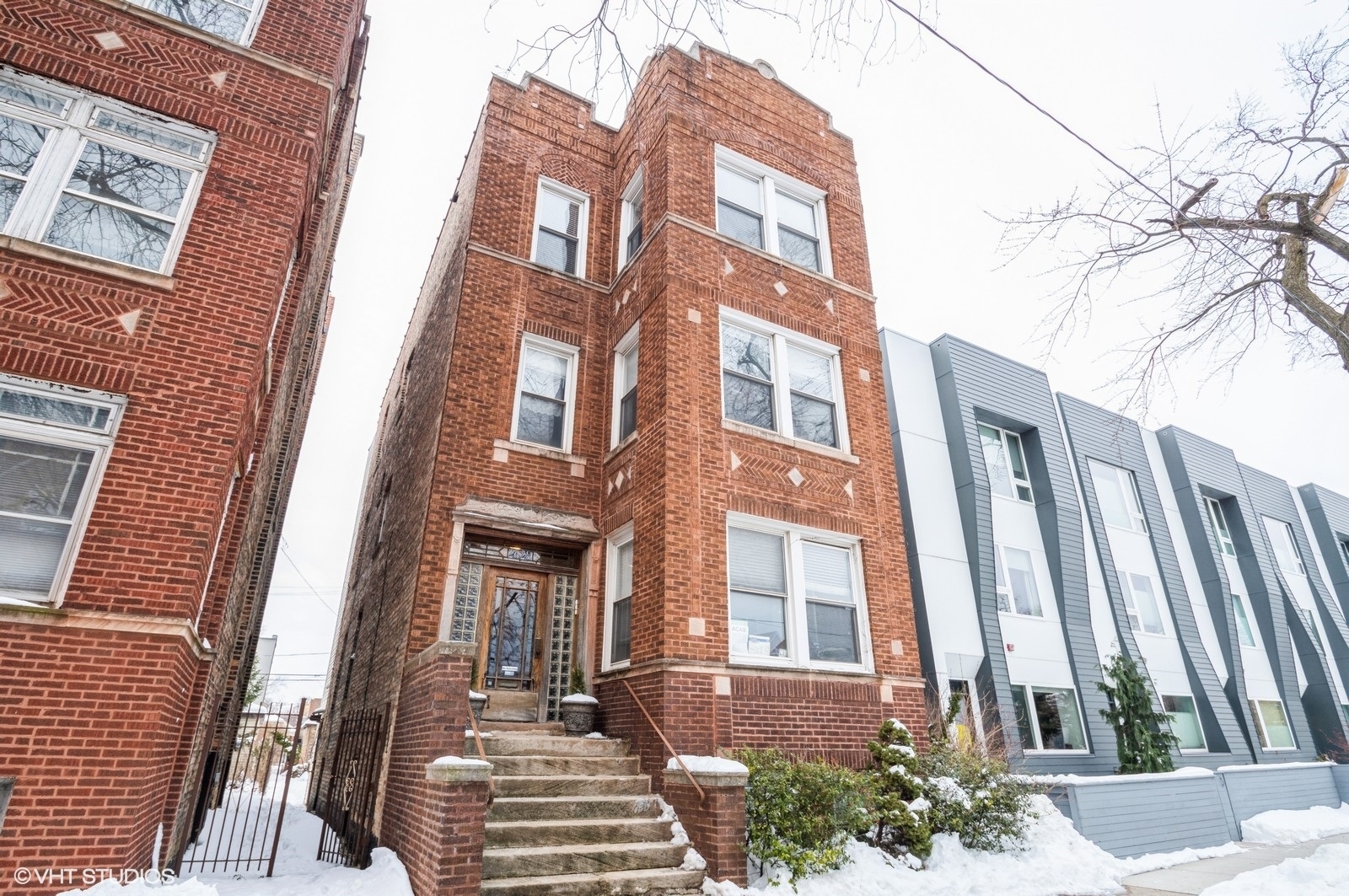 2628 N Ridgeway Avenue Unit: 1