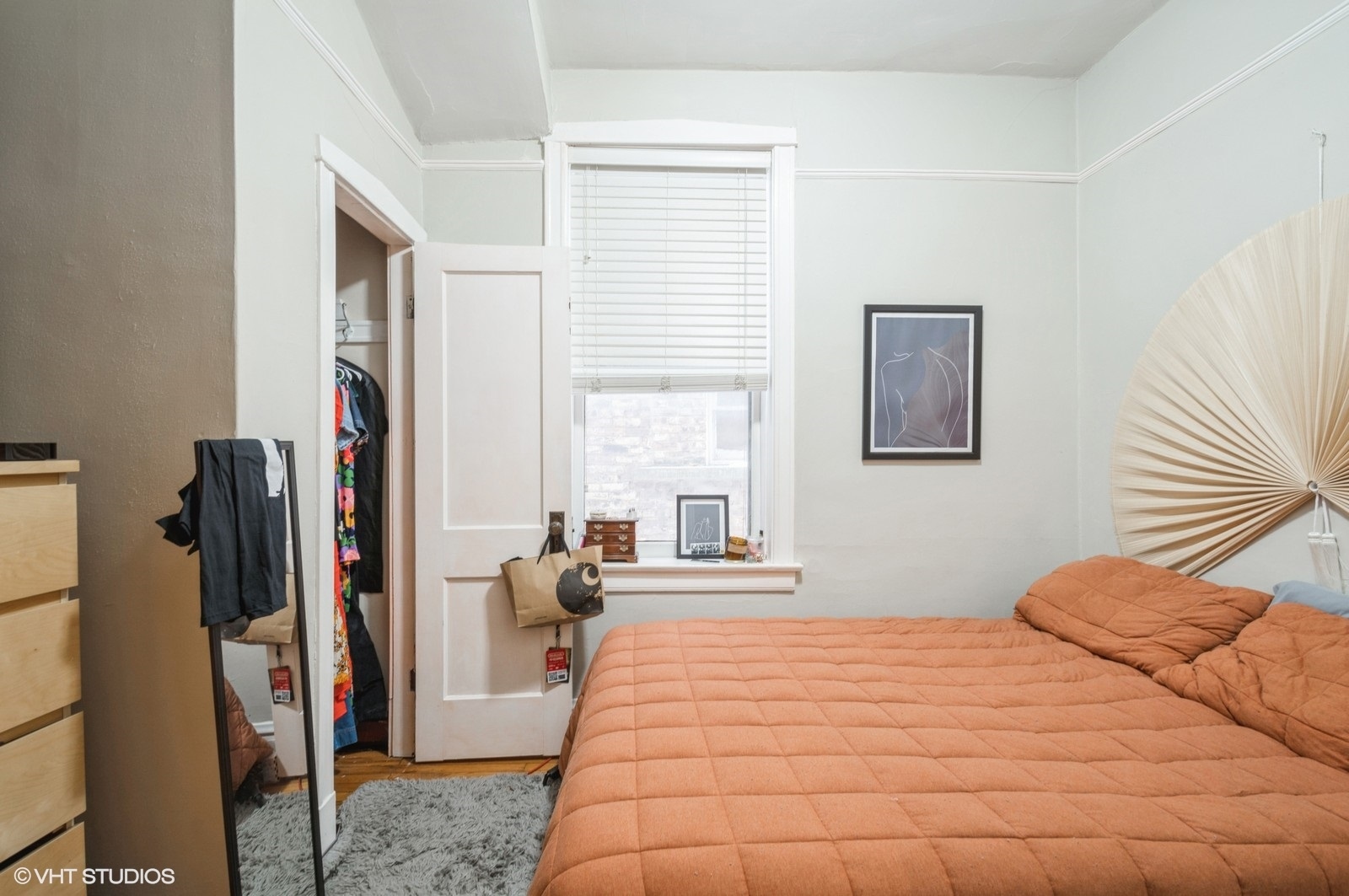 2628 N Ridgeway Avenue Unit: 1