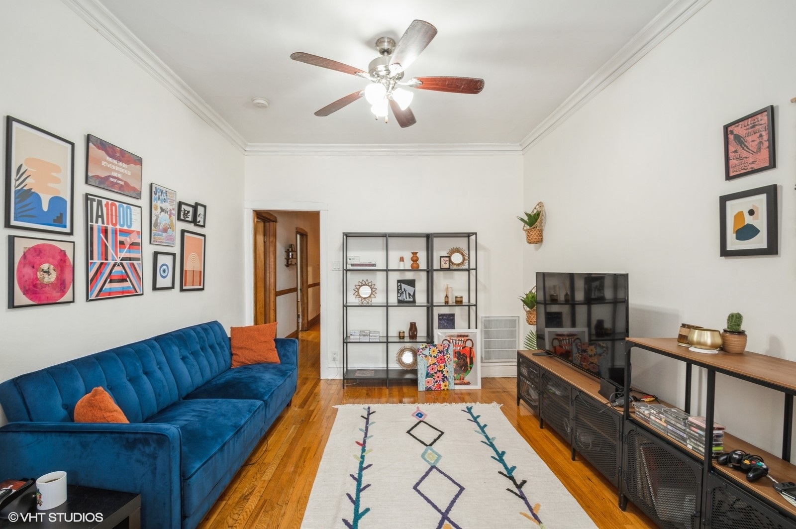 2628 N Ridgeway Avenue Unit: 1