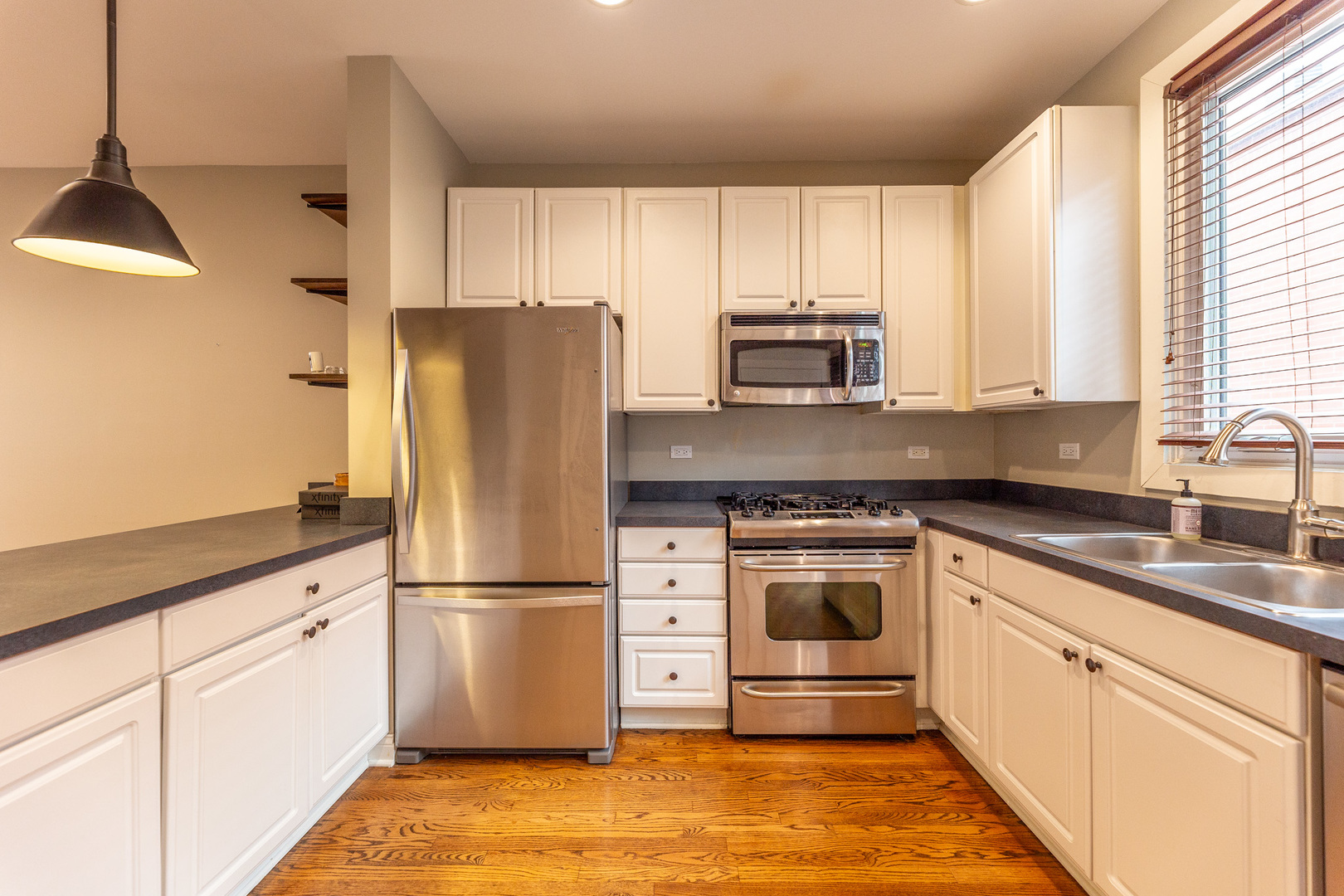 2803 N WOLCOTT Avenue Unit: D