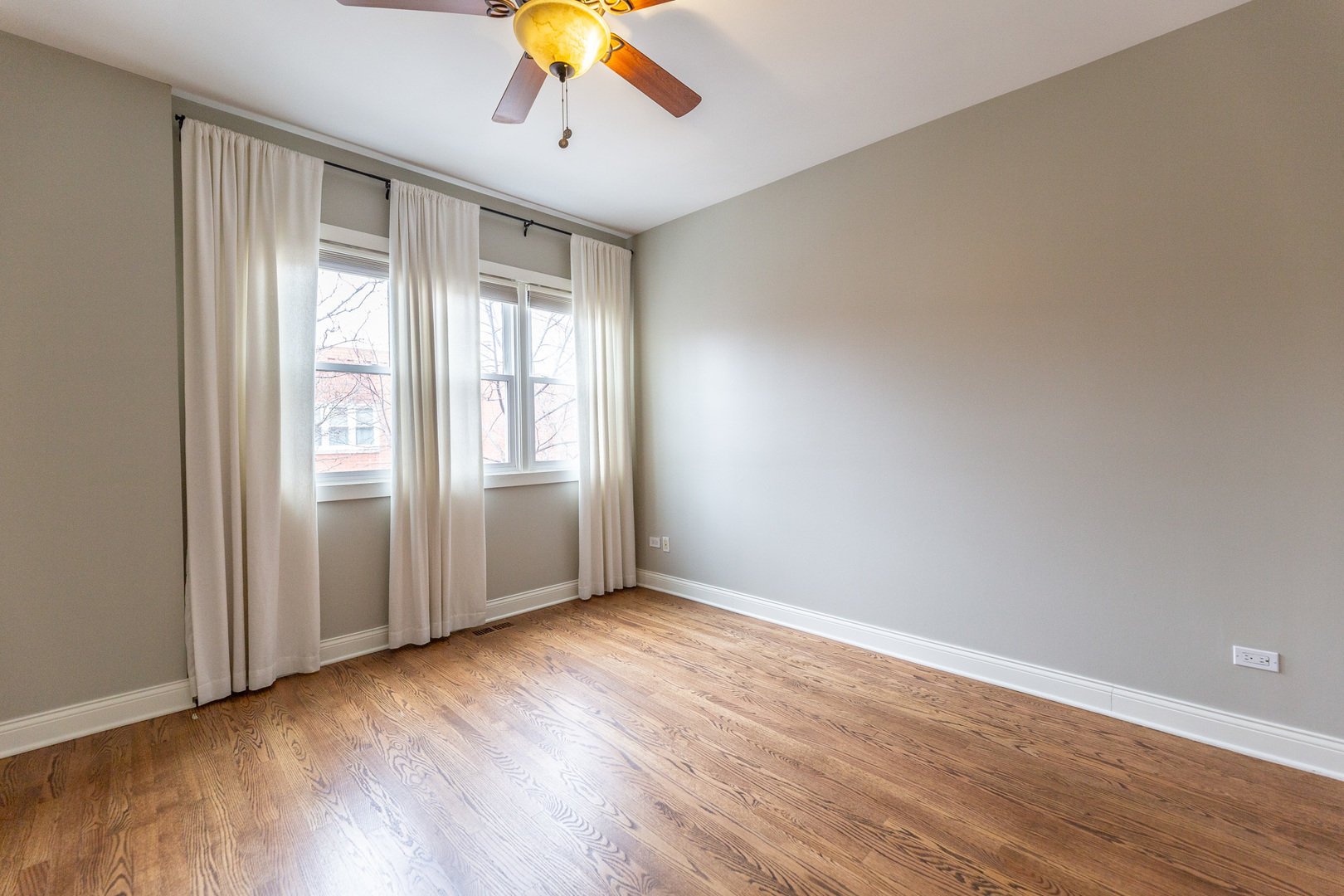 2803 N WOLCOTT Avenue Unit: D