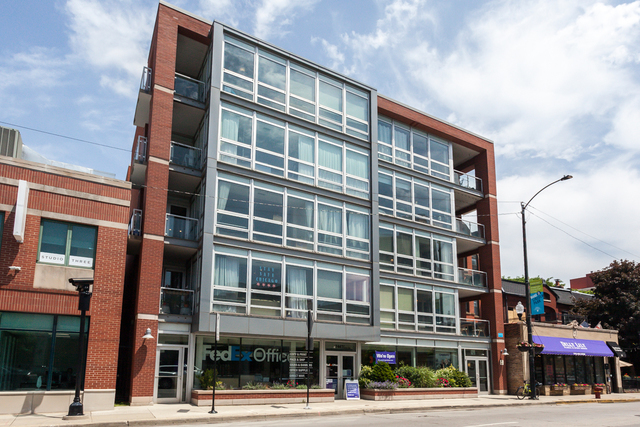 744 W Fullerton Avenue Unit: 201