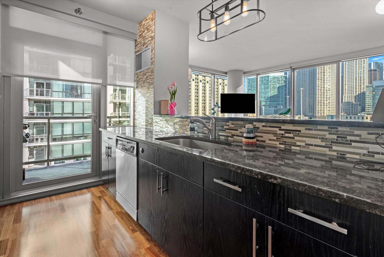 125 S Green Street Unit: 503A