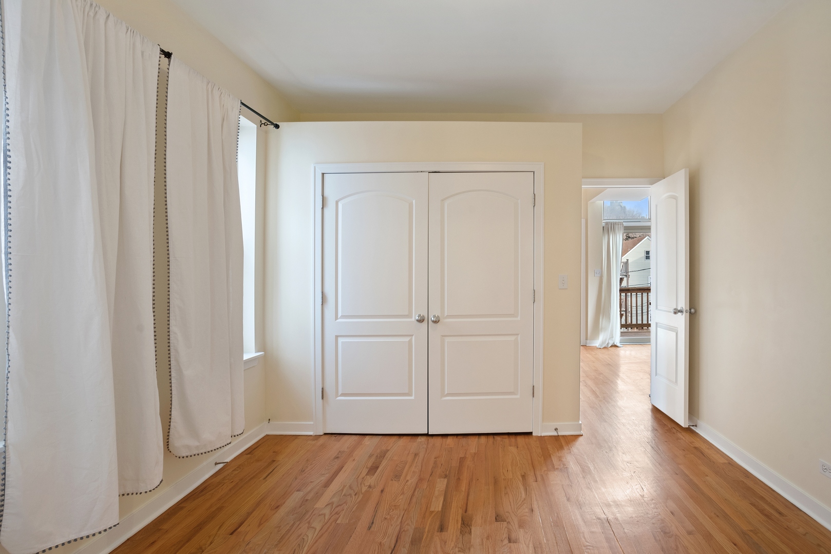 1347 N Greenview Avenue Unit: 3R