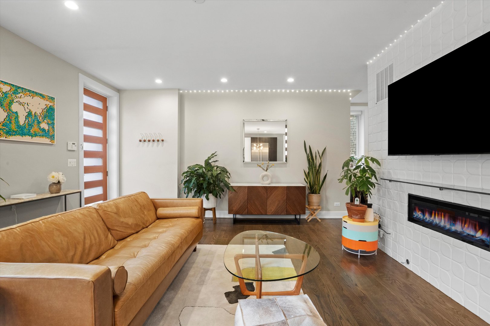 1718 W JULIAN Street Unit: 1S