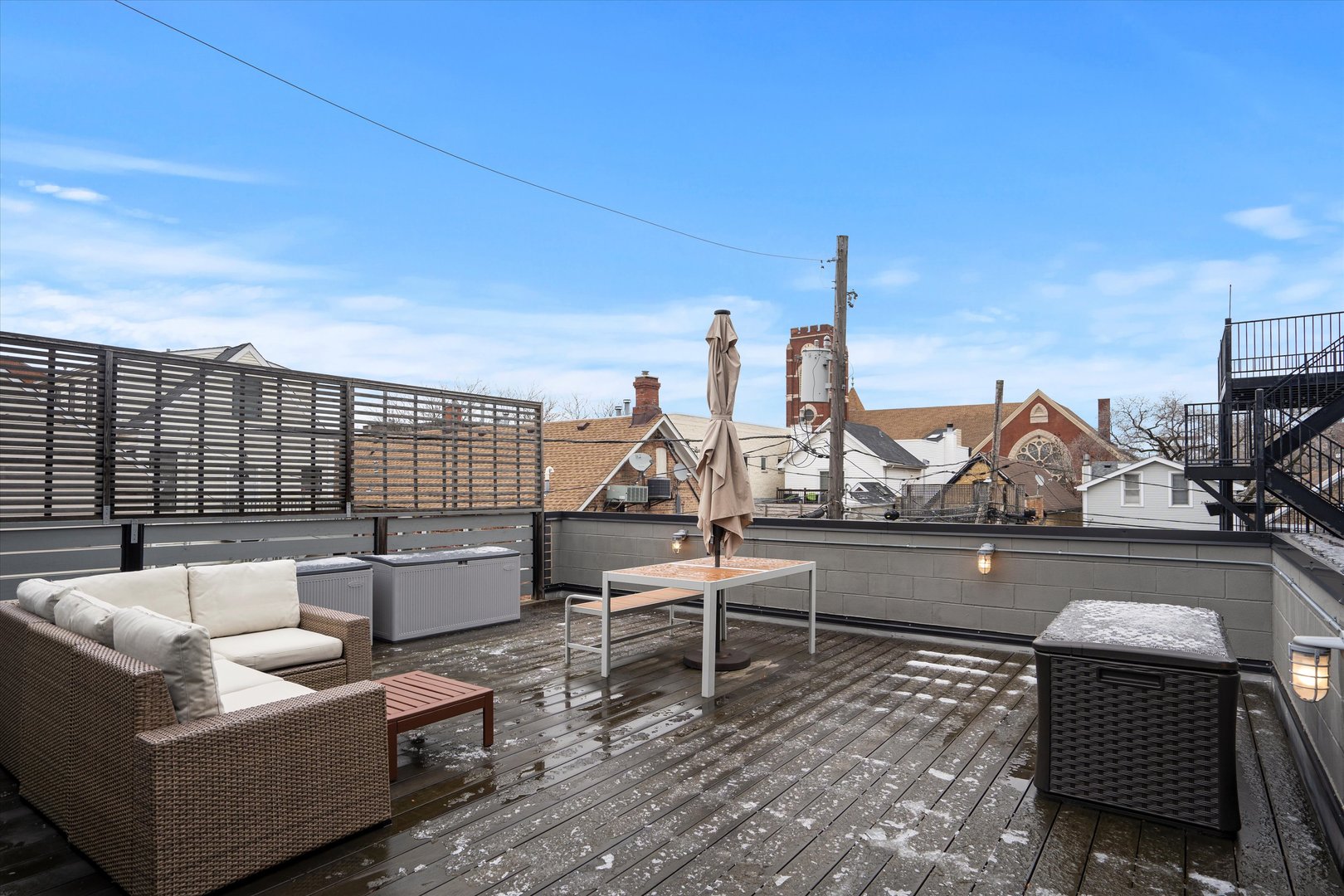 1718 W JULIAN Street Unit: 1S