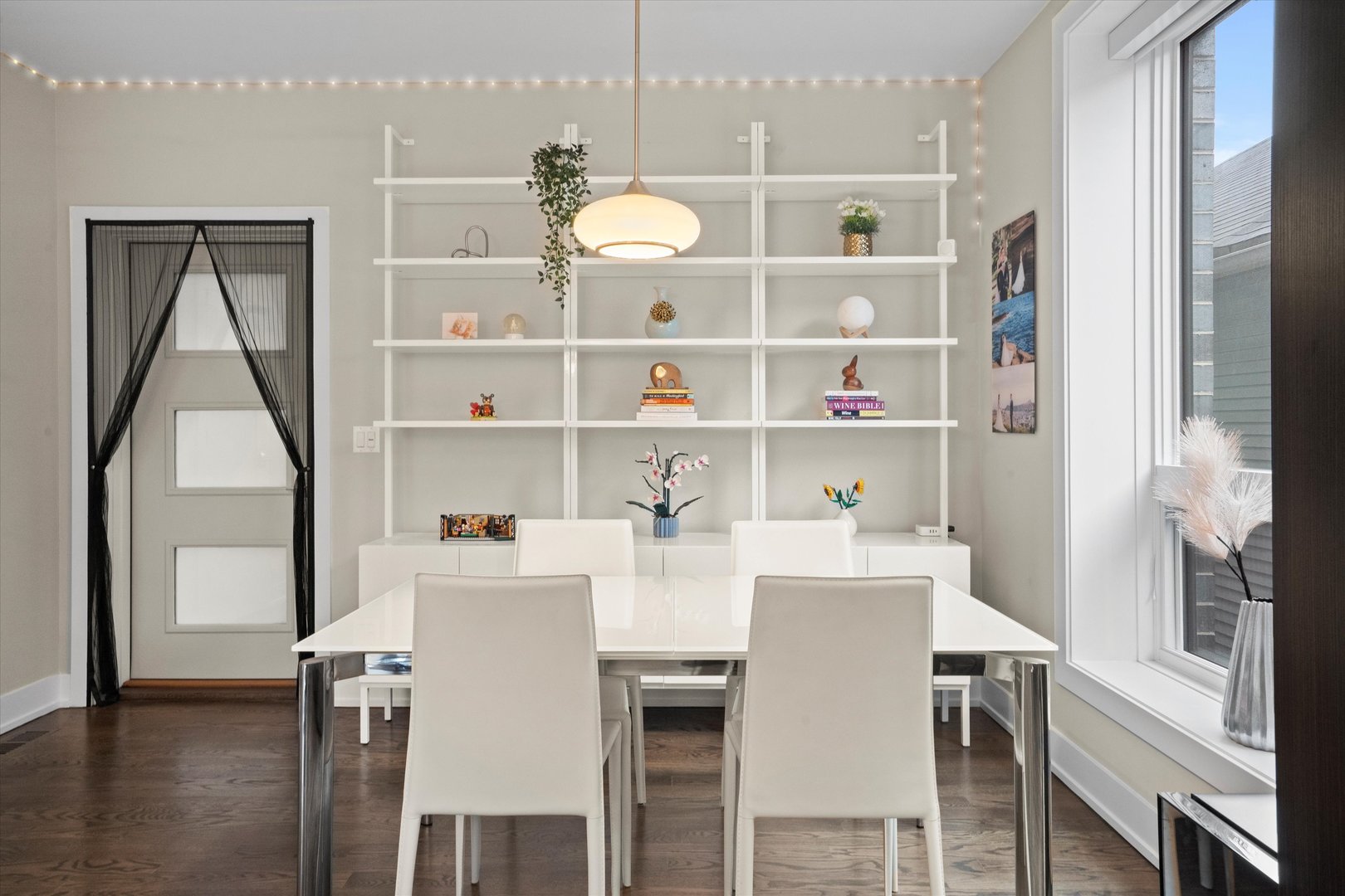 1718 W JULIAN Street Unit: 1S