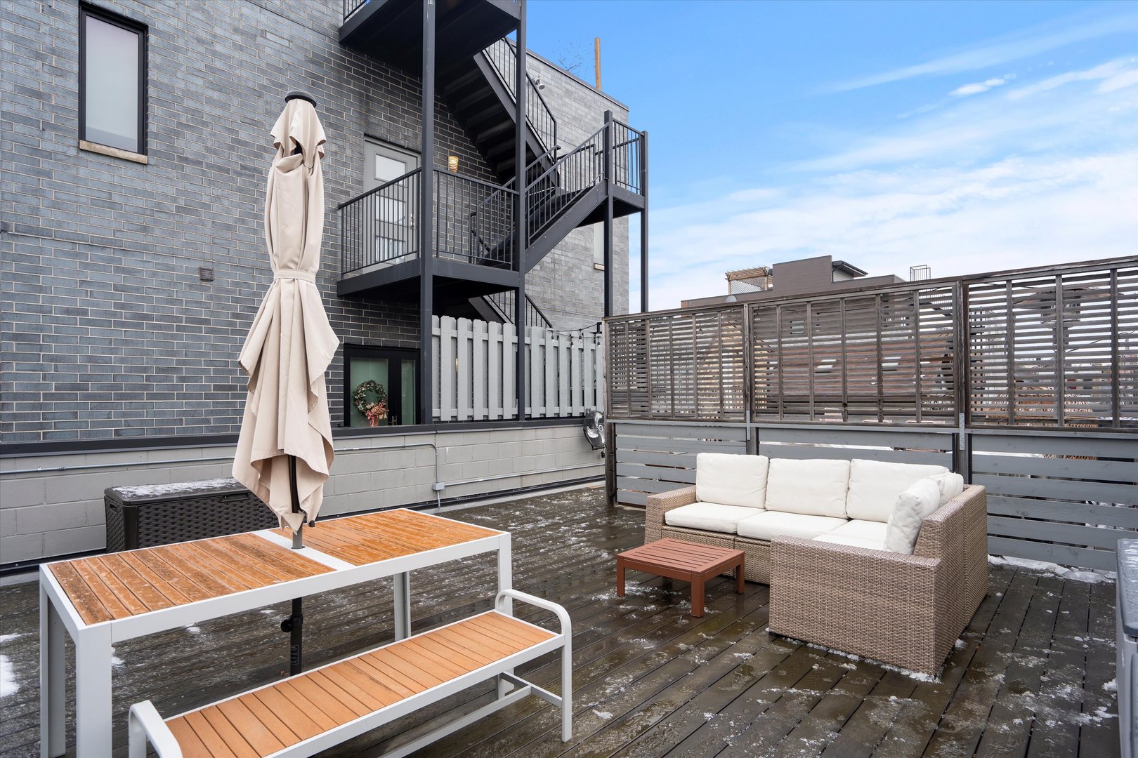 1718 W JULIAN Street Unit: 1S
