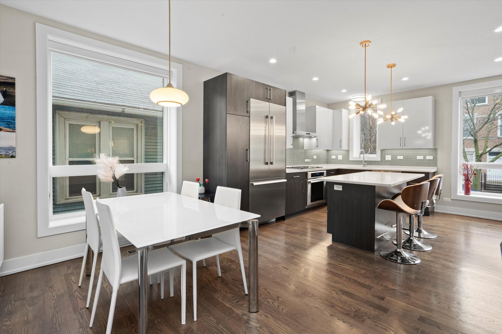 1718 W JULIAN Street Unit: 1S