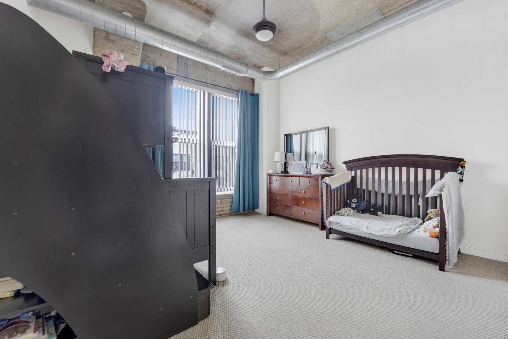 1111 W 14TH Place Unit: 322