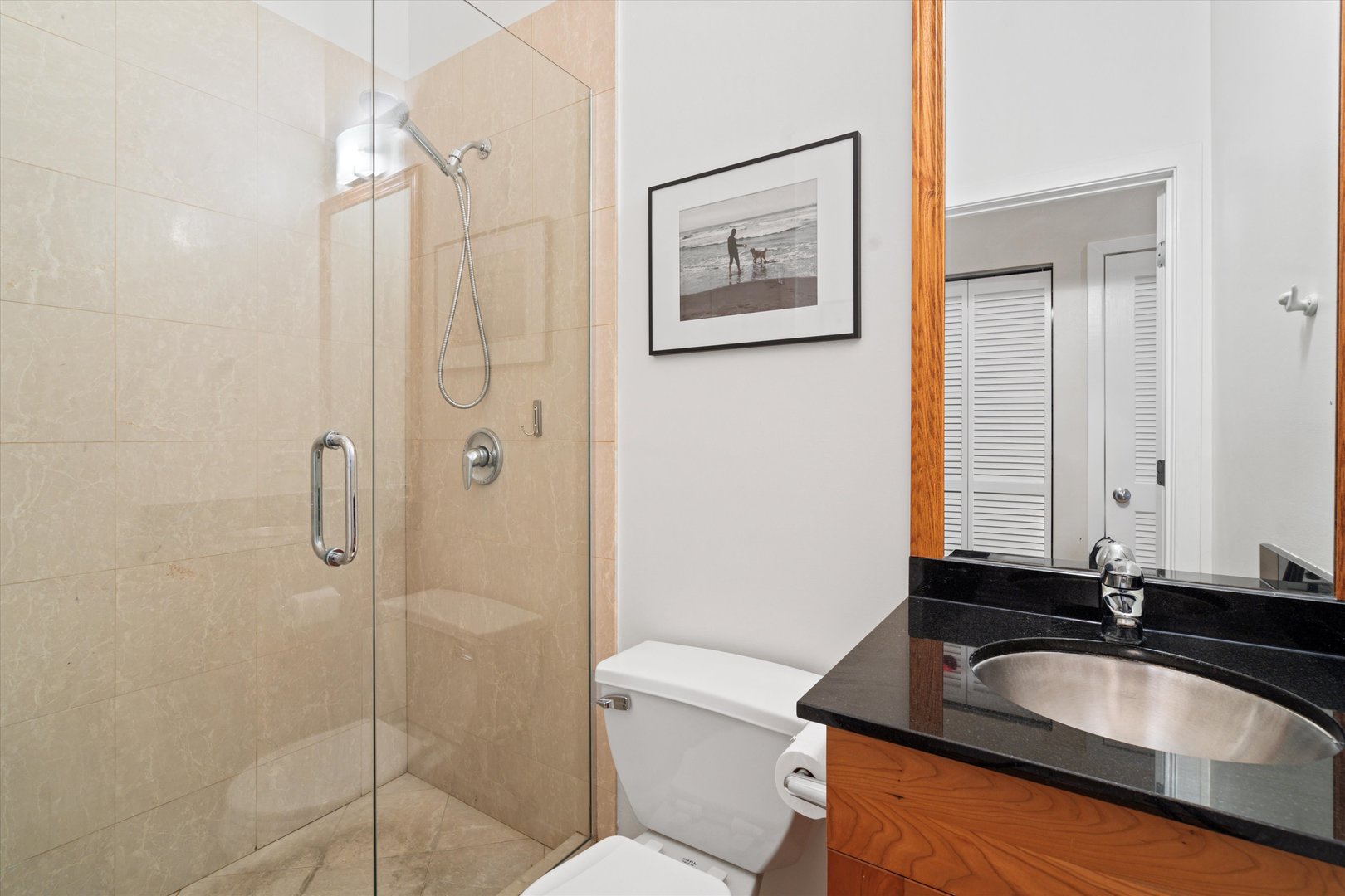 829 N Winchester Avenue Unit: 3