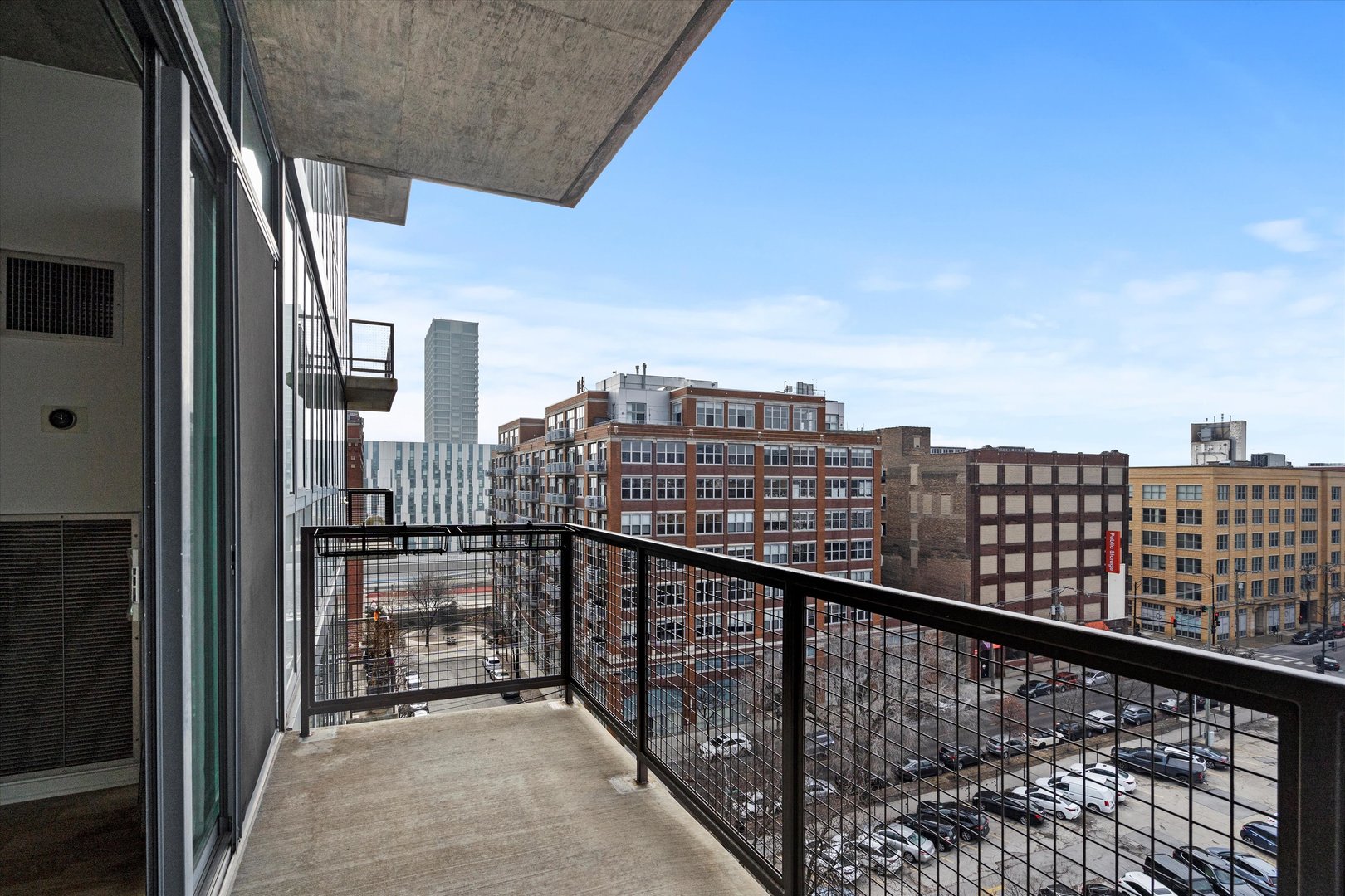 321 S Sangamon Street Unit: 804