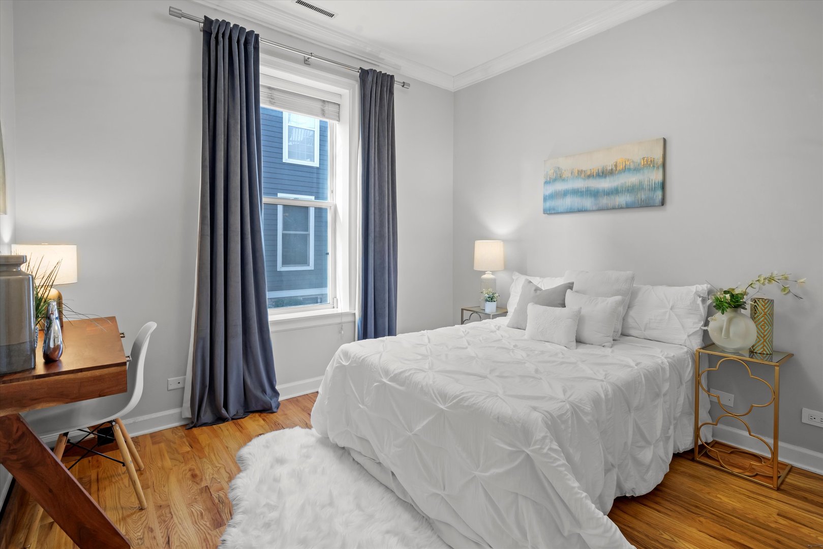 1110 W Wellington Avenue Unit: 1