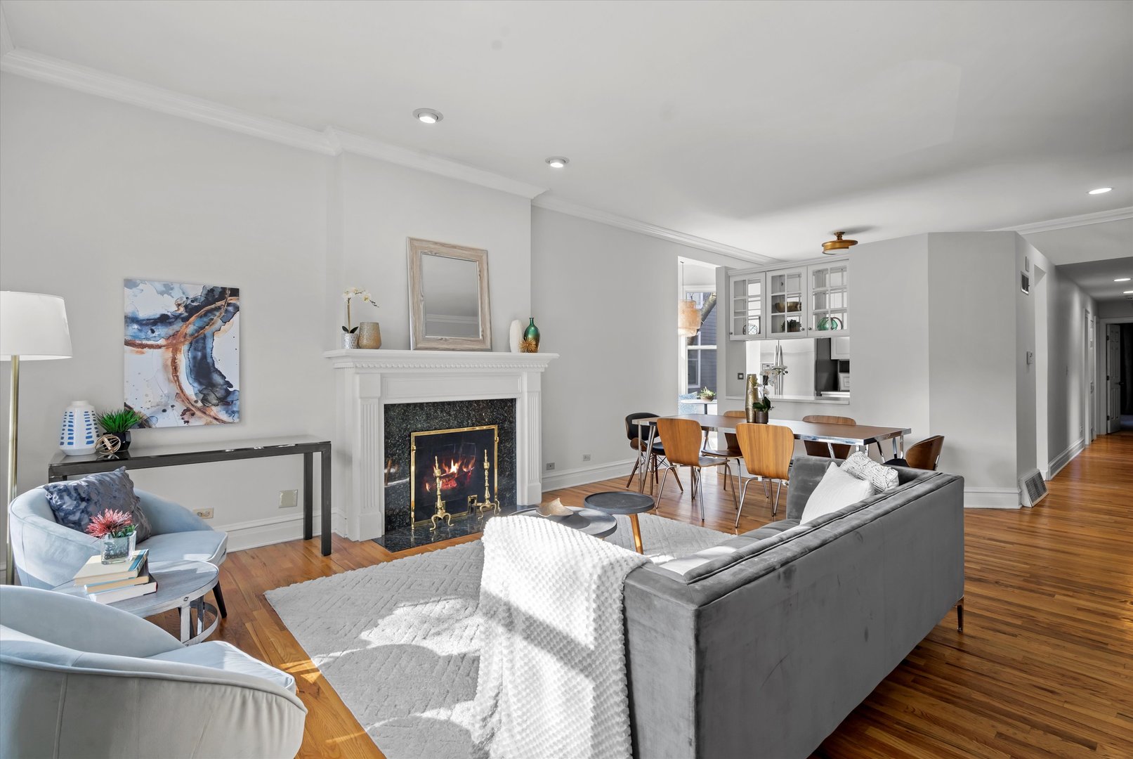 1110 W Wellington Avenue Unit: 1