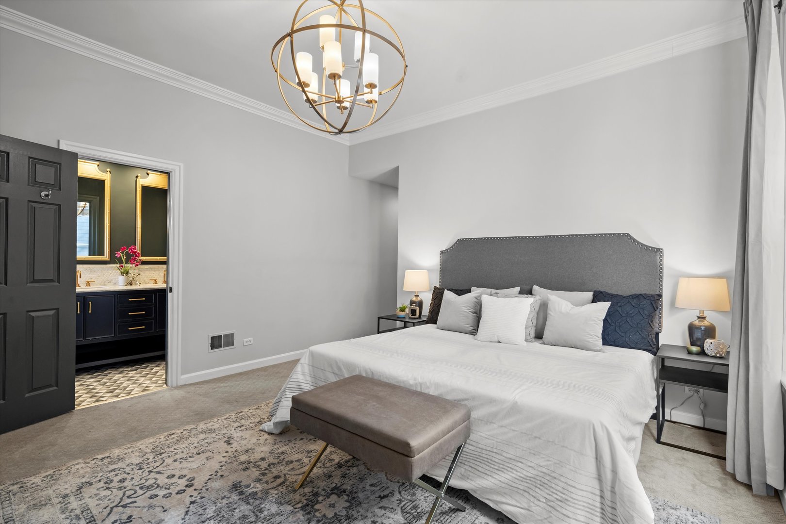 1110 W Wellington Avenue Unit: 1