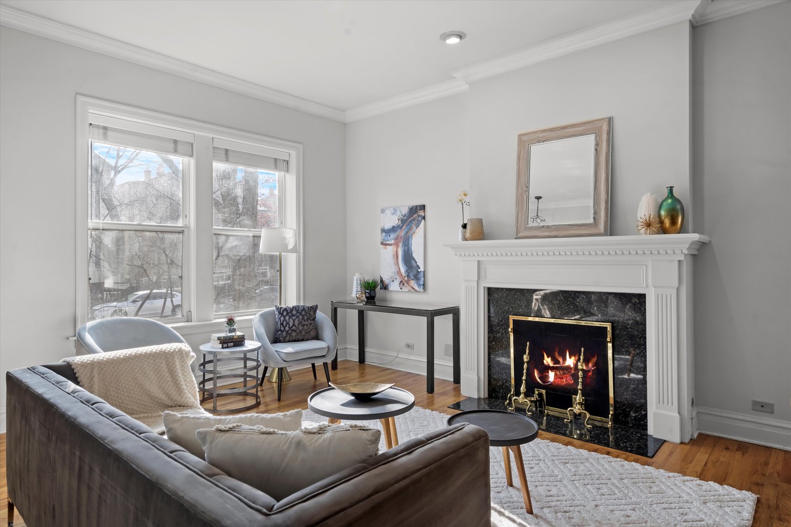 1110 W Wellington Avenue Unit: 1