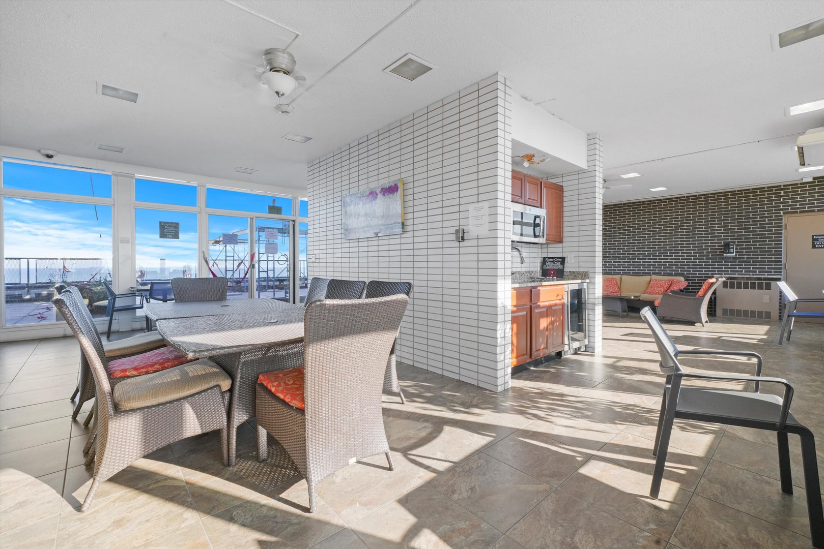 1440 N Lake Shore Drive Unit: 5E