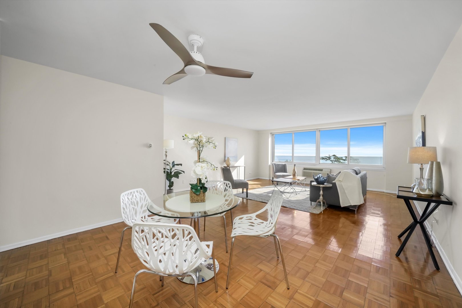 1440 N Lake Shore Drive Unit: 5E