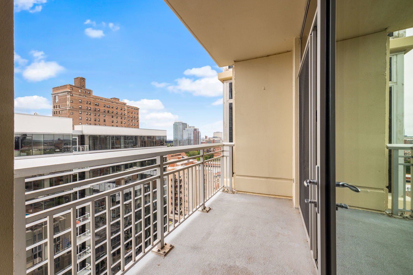 1400 S Michigan Avenue Unit: 1502