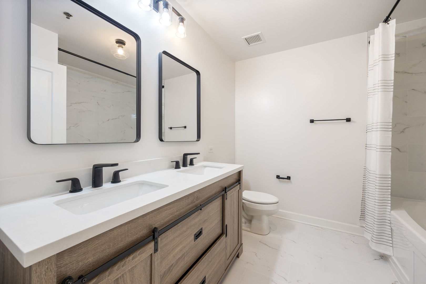 1400 S Michigan Avenue Unit: 1502