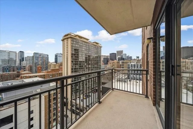 41 E 8TH Street Unit: 1506
