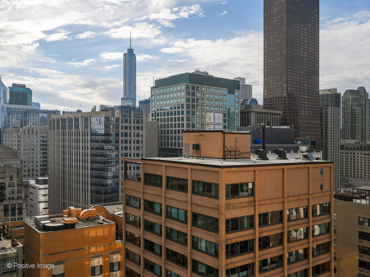 260 E Chestnut Street Unit: 2907