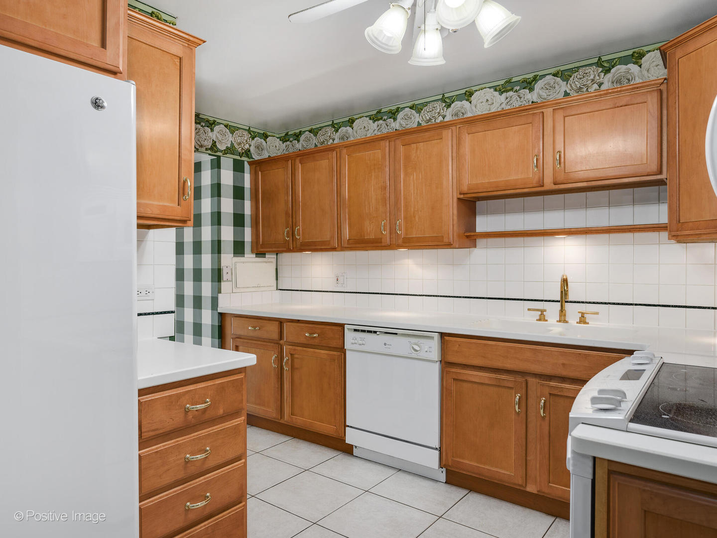 260 E Chestnut Street Unit: 2907