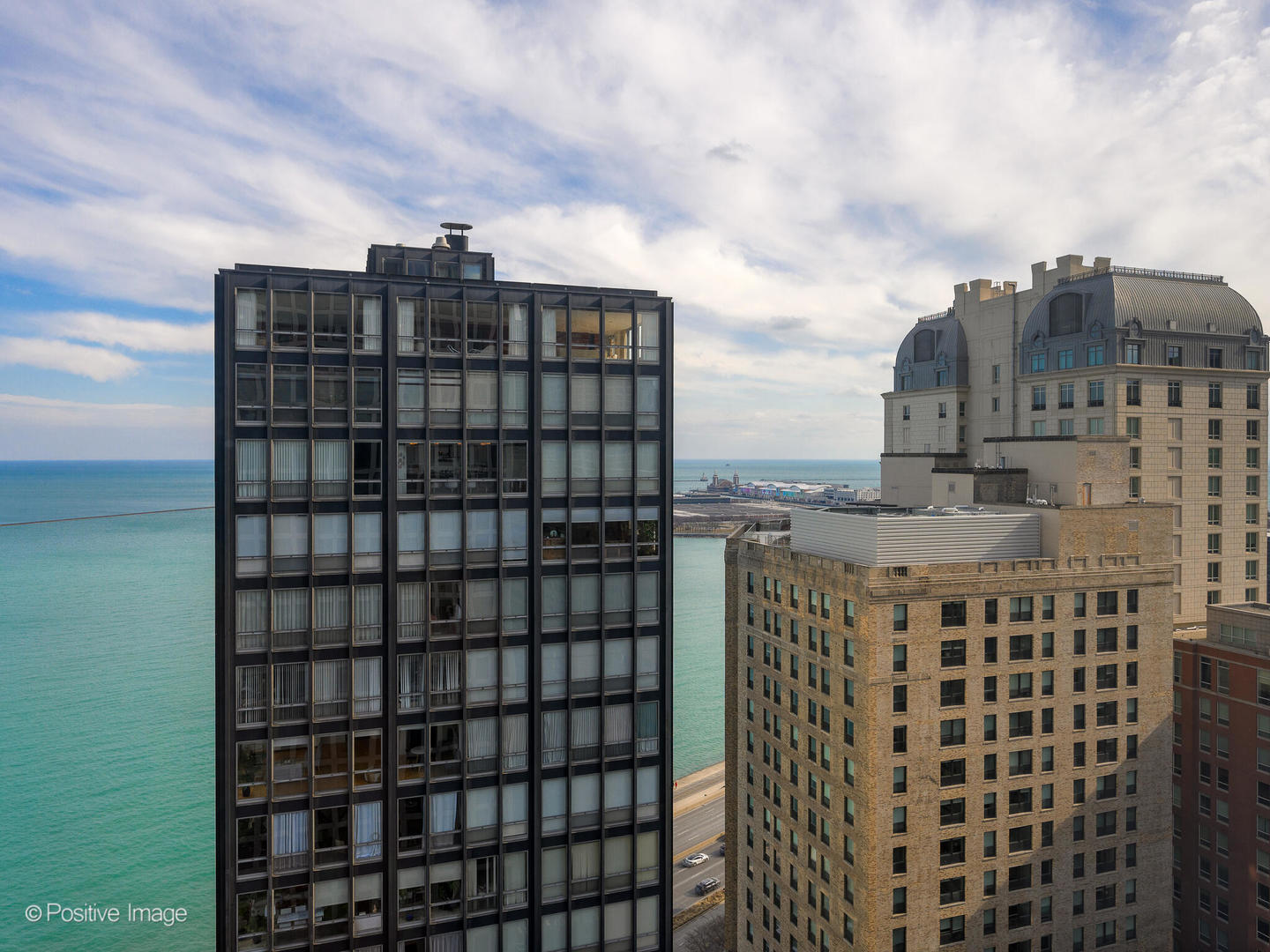 260 E Chestnut Street Unit: 2907