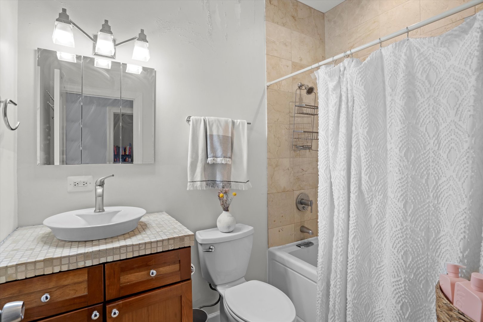 2672 N HALSTED Street Unit: 3W