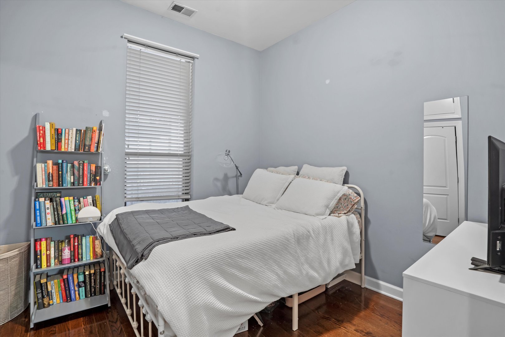 2672 N HALSTED Street Unit: 3W