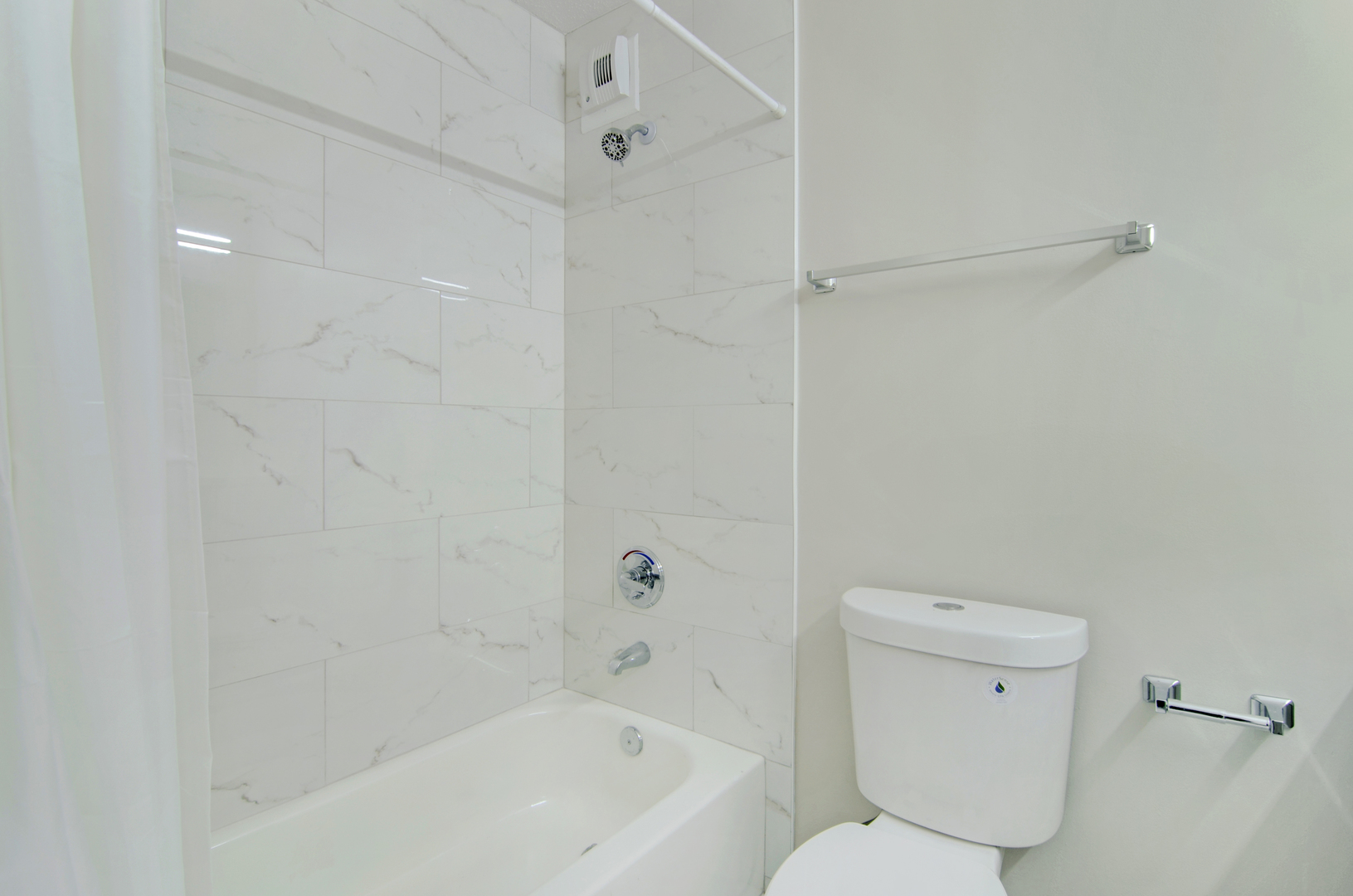 405 N WABASH Avenue Unit: 1114