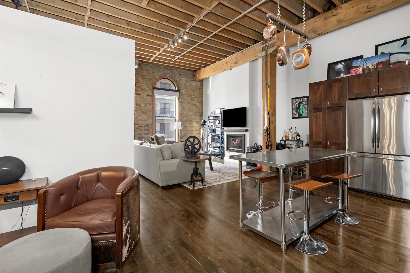 525 N Halsted Street Unit: 305
