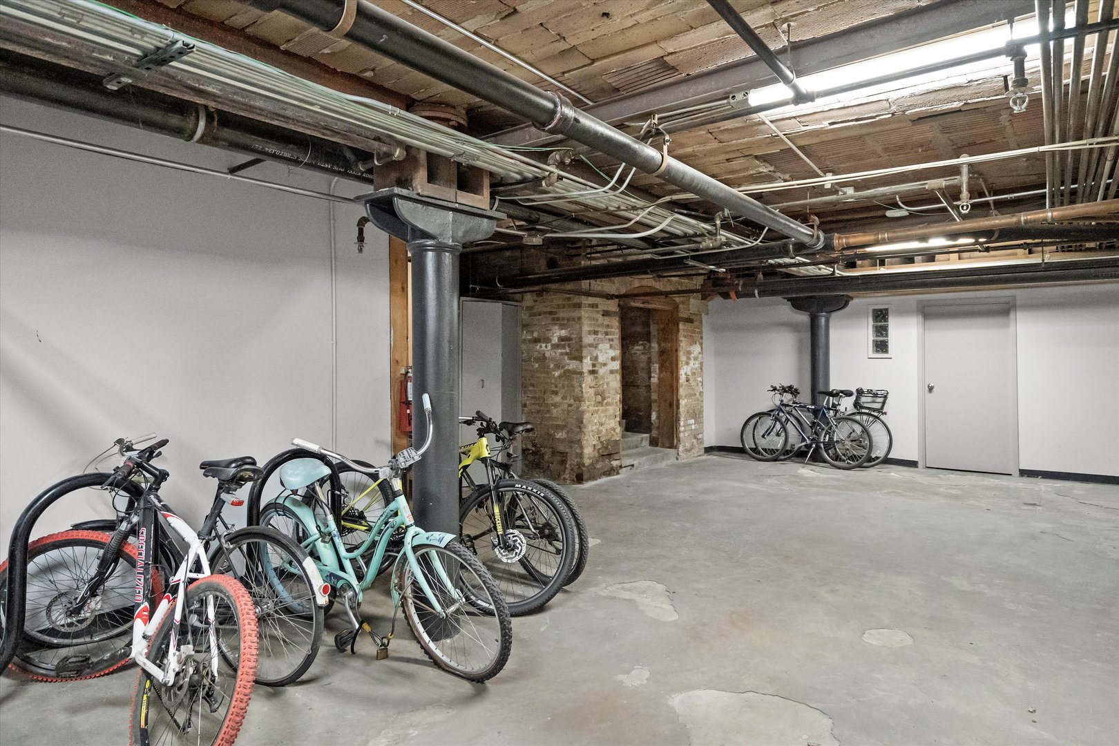 525 N Halsted Street Unit: 305