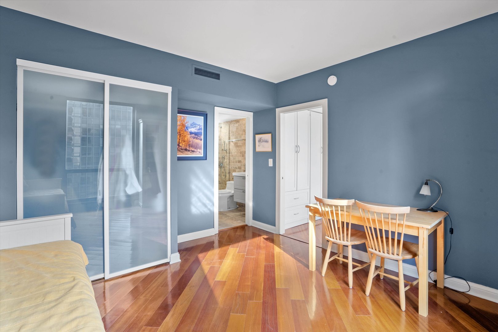 990 N LAKE SHORE Drive Unit: 24A