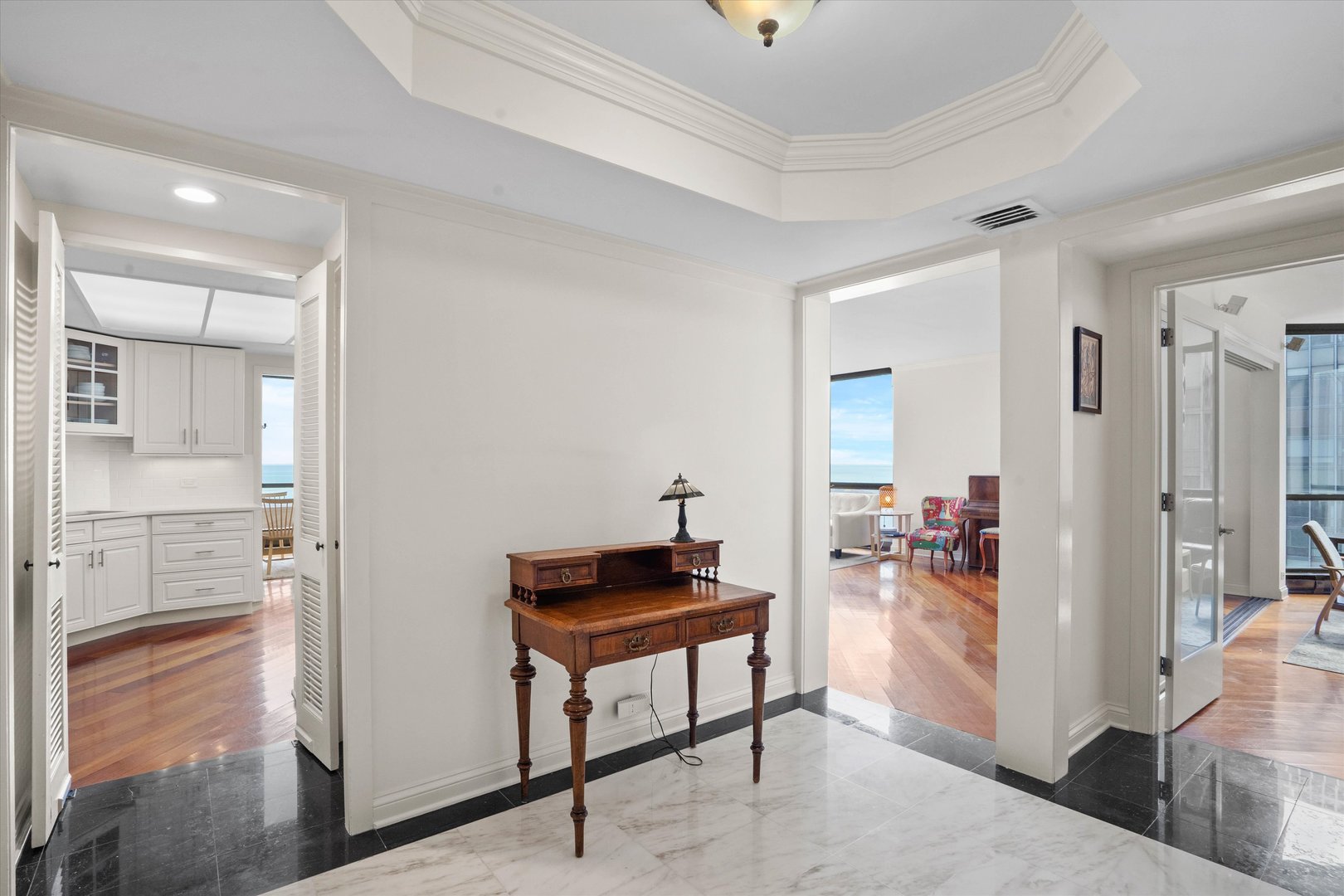 990 N LAKE SHORE Drive Unit: 24A
