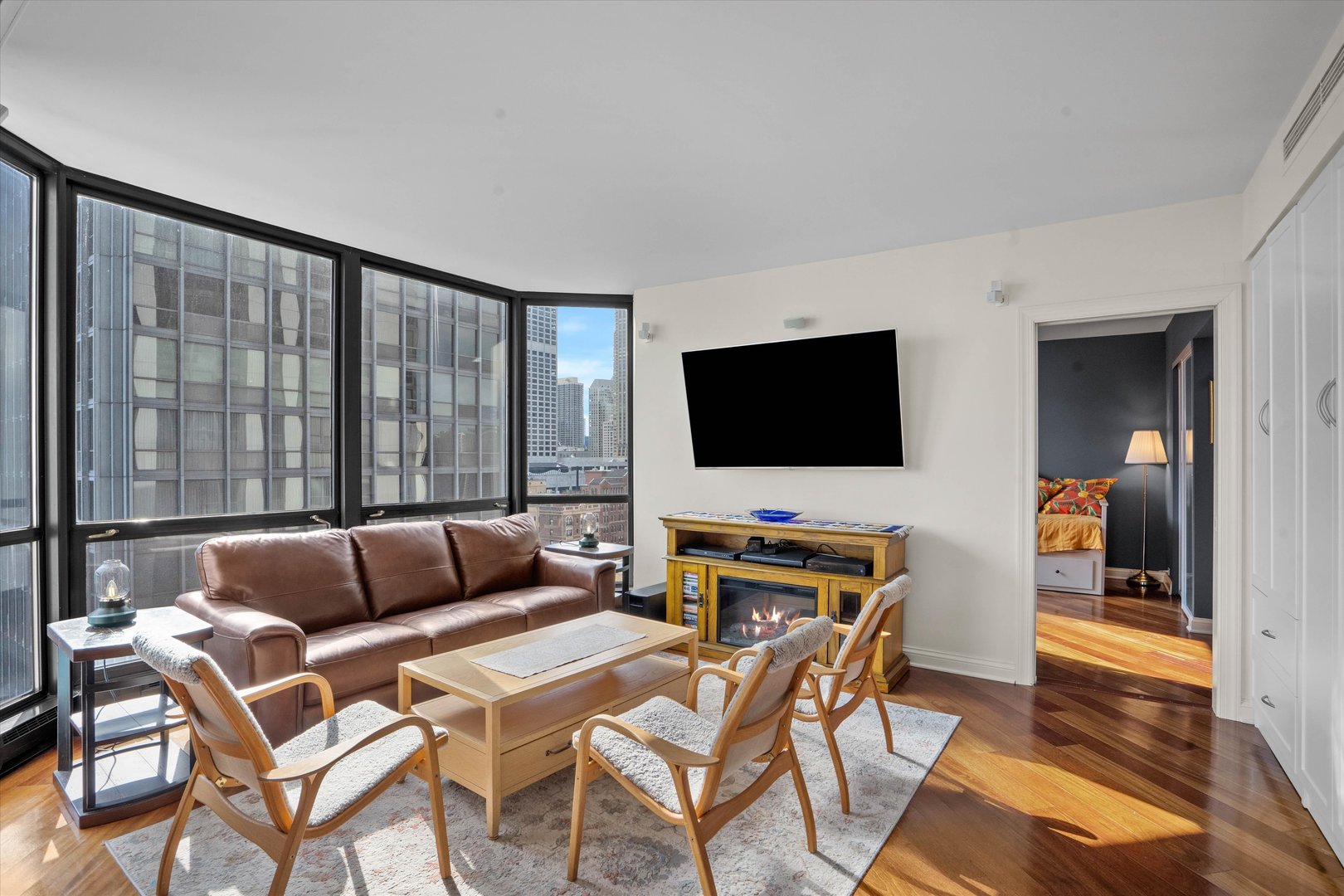 990 N LAKE SHORE Drive Unit: 24A