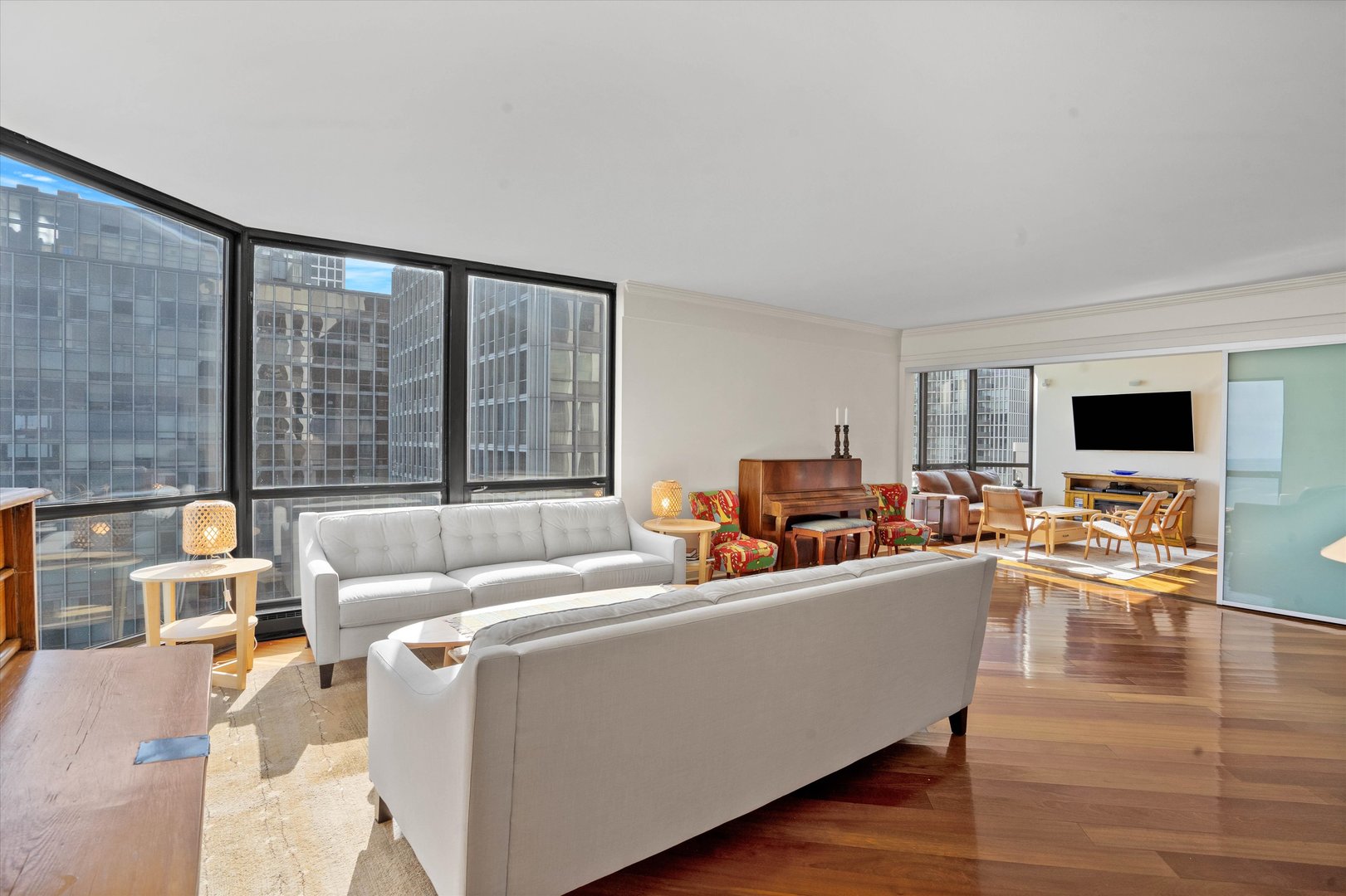 990 N LAKE SHORE Drive Unit: 24A
