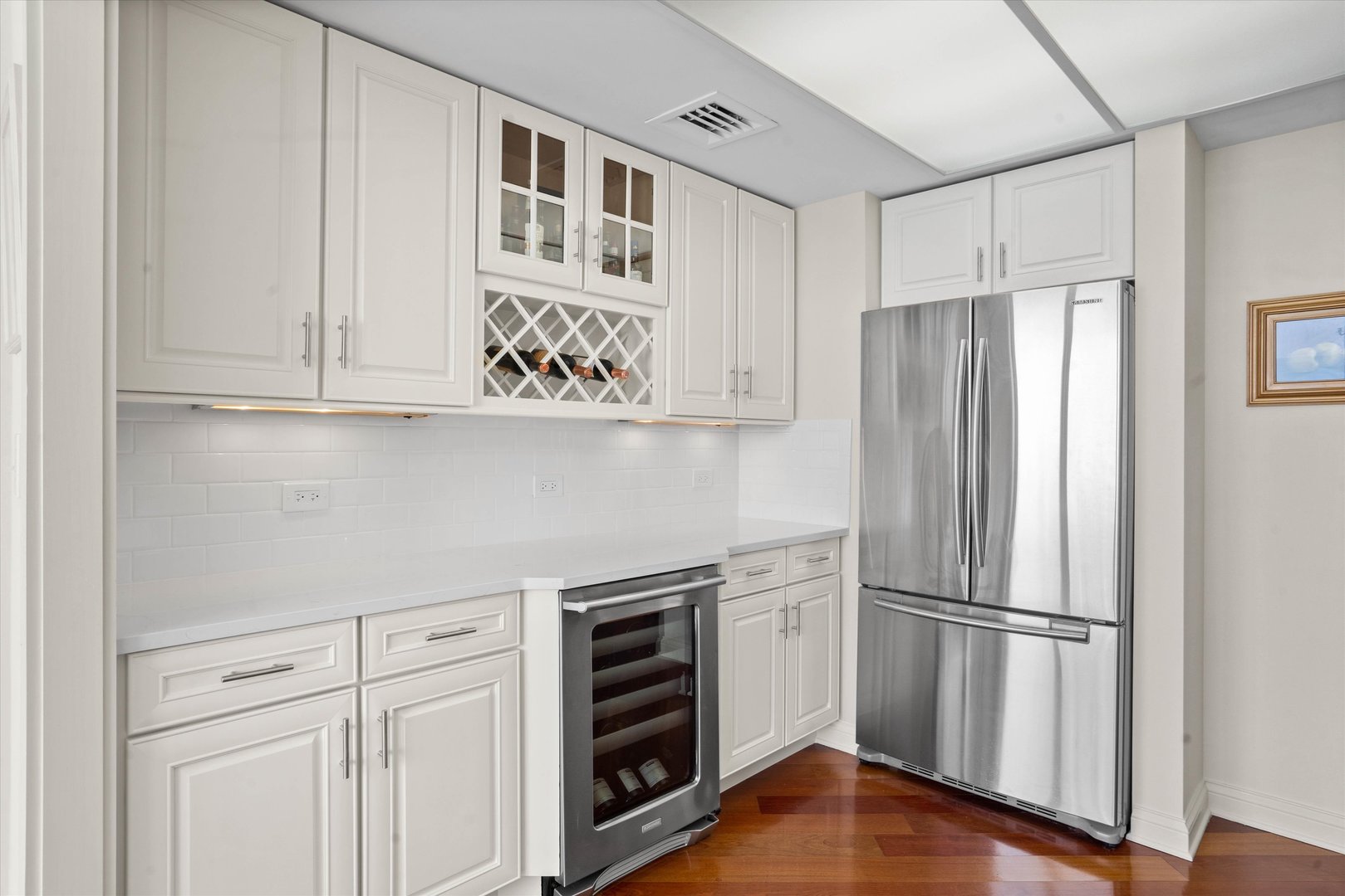 990 N LAKE SHORE Drive Unit: 24A