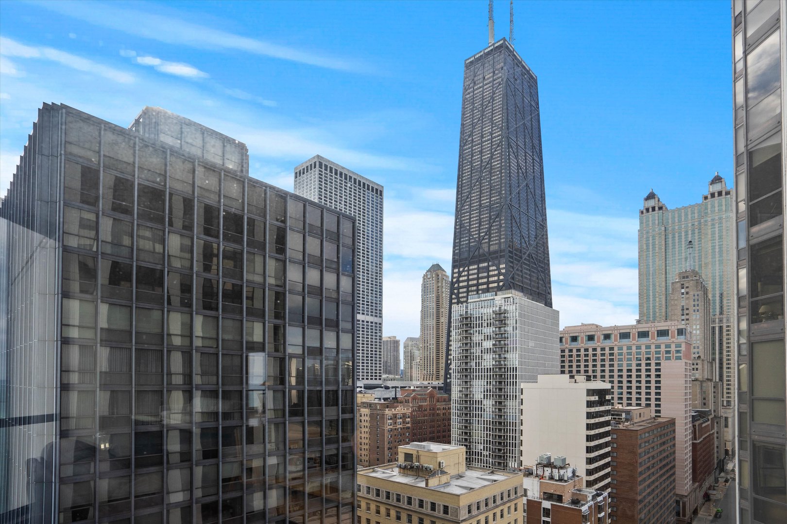 990 N LAKE SHORE Drive Unit: 24A